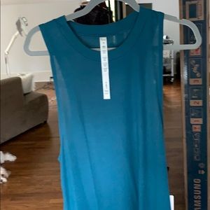 BNWT Alo heatwave tank